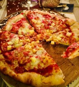 TIKI PIZZA (HAM AND PINEAPPLE)